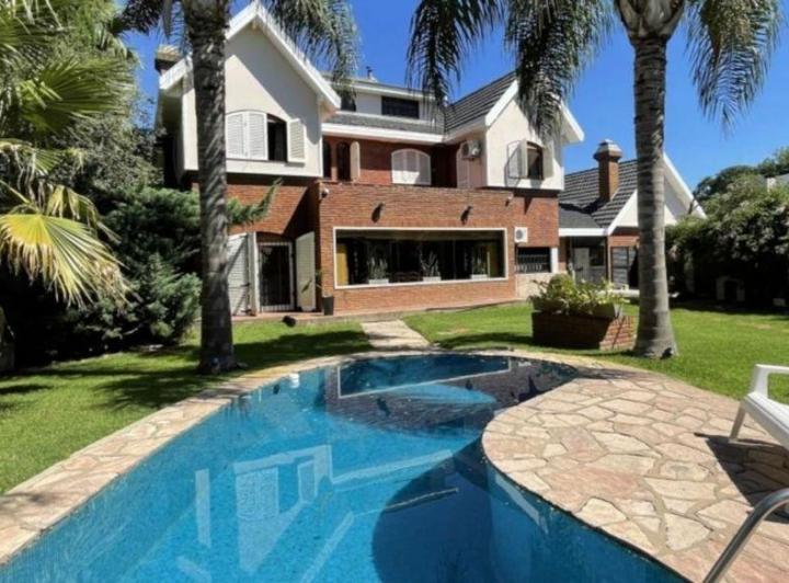 PH · 400m² · 7 Ambientes · 2 Cocheras