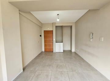 Departamento · 40m² · 2 Ambientes · 1 Cochera · Alquilo Departamento 2 Ambientes con Cochera Tapiales