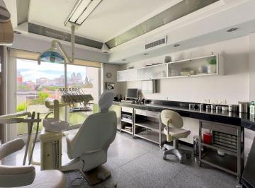 Consultorio · 155m² · 1 Cochera · Venta Clínica Odontológica Instalada y Equipada