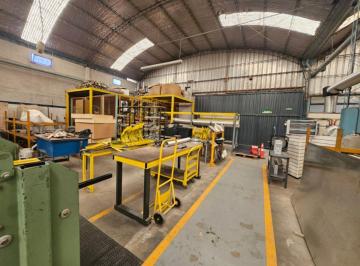 Fondo de comercio de 14 ambientes, El Plumerillo · Vendo Industria Funcionando