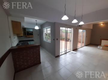 PH · 59m² · 3 Ambientes · Alquiler de PH de 3 Ambientes con Terraza en Wilde