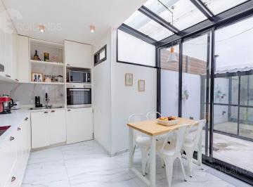 PH · 71m² · 3 Ambientes · Venta PH 3 Ambientes Reciclado Balcón, Patio y Terraza Coghlan