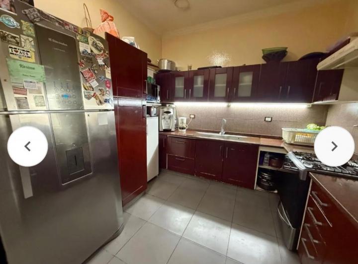 Casa · 217m² · 6 Ambientes · 1 Cochera