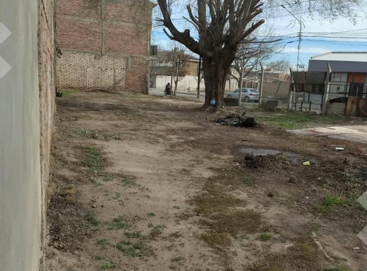 Terreno · 352m²