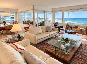 Foto1 · Alquiler de Temporada, Semipiso Torre Delfín, 3 Dorm y Dependencia, Playa Brava, Punta del Este.