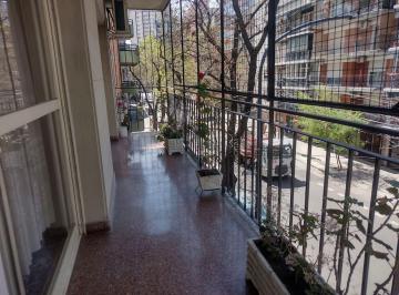 Departamento · 118m² · 3 Ambientes · 1 Cochera · Colegiales: Venta Nuda Prop 3 Amb + Dep + Balcon + Coch