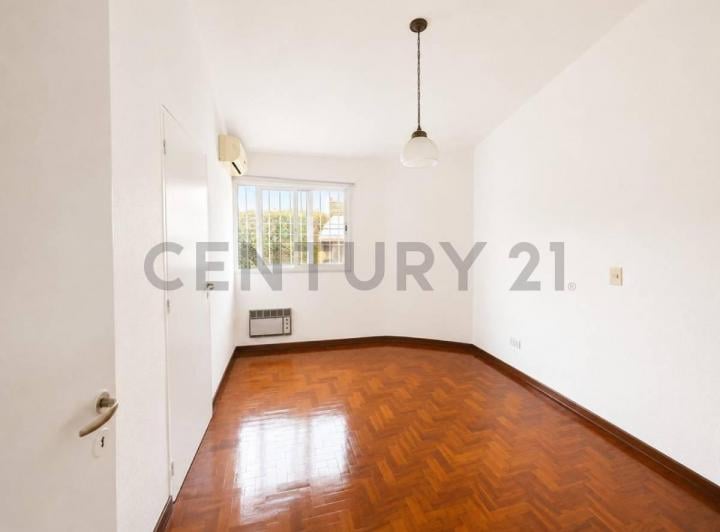 Casa · 205m² · 8 Ambientes