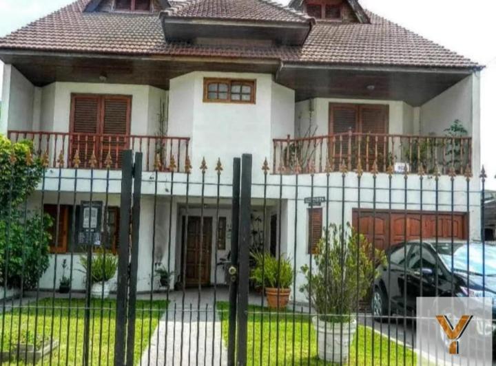 Casa · 308m² · 8 Ambientes