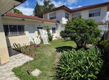 Casa de 4 ambientes, Quilmes · Casa 4 Ambientes en Alquiler con Dependencia