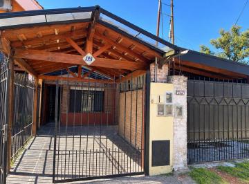 PH · 116m² · 4 Ambientes · 1 Cochera · Venta Triplex 4 Ambientes con Jardin y Cochera Ciudad Jardin Acepta Permuta