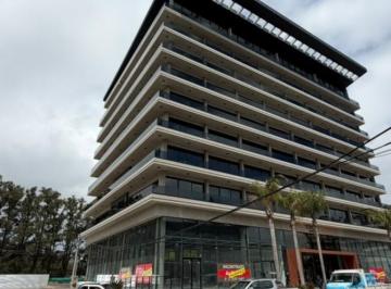 Oficina comercial · 140m² · 1 Ambiente · 2 Cocheras · Oficina en Las Toscas Office (Comerciales)