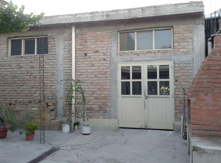 Casa · 299m² · 6 Ambientes · 2 Cocheras