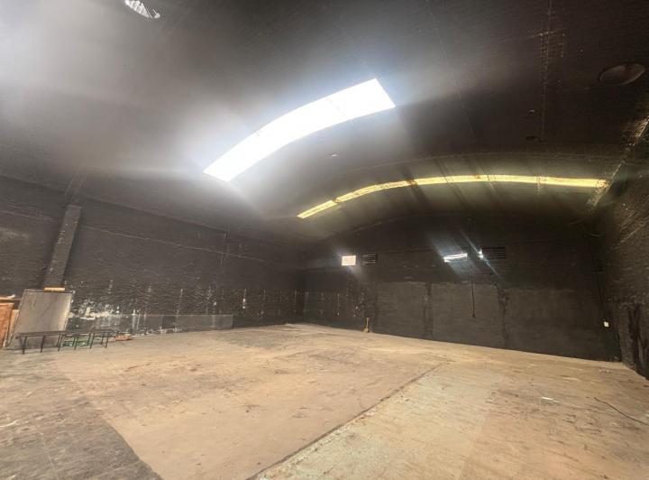 Bodega-Galpón · 450m² · 1 Cochera