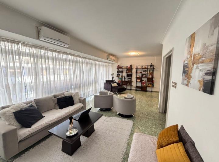Departamento · 140m² · 4 Ambientes · 1 Cochera