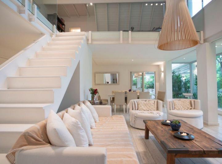 Casa · 380m² · 6 Ambientes