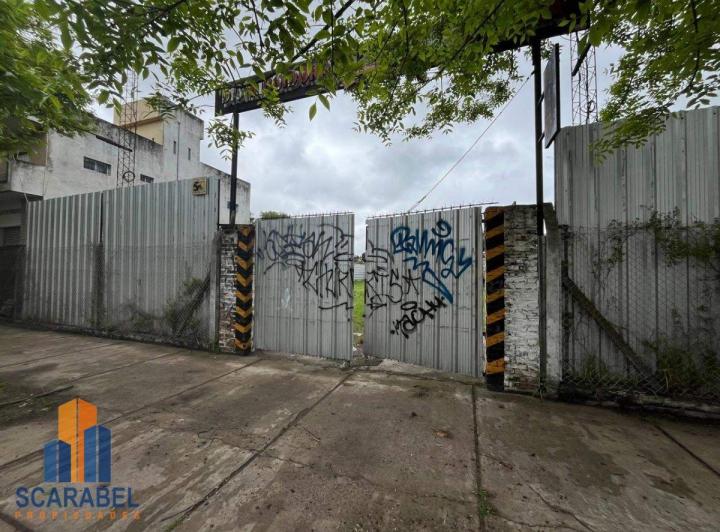 Terreno · 450m²