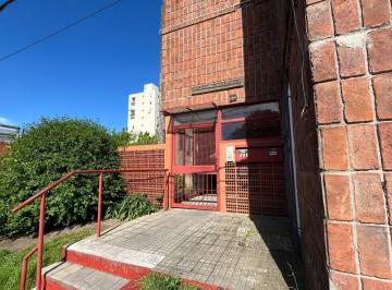 Departamento · 57m² · 4 Ambientes · Apartamento de 3 Dorm. a Pasos del Centro