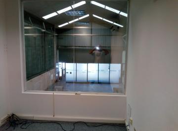 Local comercial de 7 ambientes, San Isidro · Local Comercial de 200 m² con Oficinas en Dos Plantas 10 X 30 m
