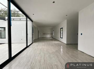Casa · 140m² · 5 Ambientes · 2 Cocheras · Casa en Venta de 3 Dorm. con Cochera Doble a Estrenar - Jardin de Las Tejas