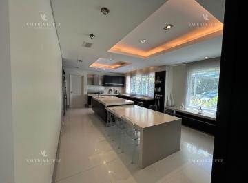 Casa · 620m² · 8 Ambientes · 2 Cocheras · Casa en Venta en Ayres de Pilar, Pilar, G. B. a. Zona Norte