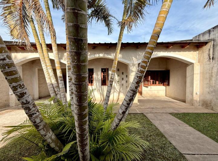 Casa · 142m² · 6 Ambientes · 2 Cocheras