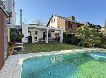 Casa · 120m² · 3 Ambientes · 1 Cochera · Casa Refaccionada a Nuevo en Venta 3 Ambientes