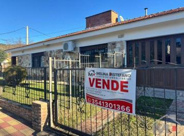 Casa de 4 ambientes, Villa Carlos Paz · Chalet de 3 Dorm., Pileta y Quincho!