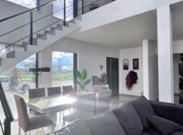 Casa de 4 ambientes, Esteban Echeverría · Venta de Propiedad en Lagos de Canning 1