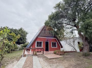 Casa · 200m² · 4 Ambientes · 3 Cocheras · Venta Hermosa Casa La Floresta 3 Dorm + Barbacoa