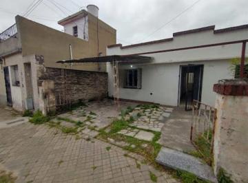 Casa · 108m² · 4 Ambientes · 1 Cochera · Venta Casa 3 Dorm. Refineria
