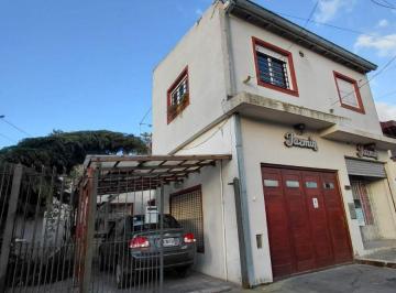 Casa de 3 ambientes, Mar del Plata · Alquiler Casa con 2 Habitaciones, Garage y Gran Parque!