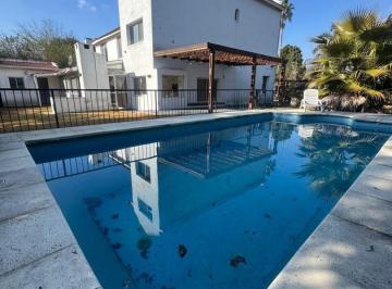 Casa · 291m² · 9 Ambientes · Venta Country Larena, Pilar. 9 Amb con Pileta. Apta Crédito