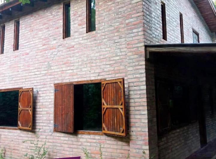 Casa · 105m² · 2 Ambientes · 1 Cochera