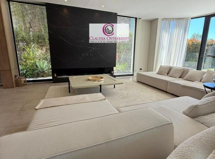 Casa · 980m² · 6 Ambientes