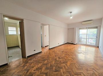 Departamento · 44m² · 2 Ambientes · Viel Al 800 - Departamento de 2 Ambientes con Balcón Al Frente - Caballito Alquiler