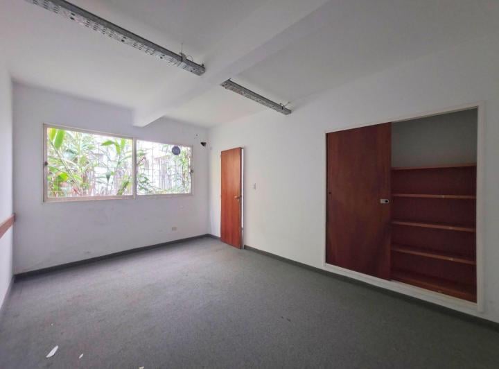 Departamento · 83m² · 6 Ambientes