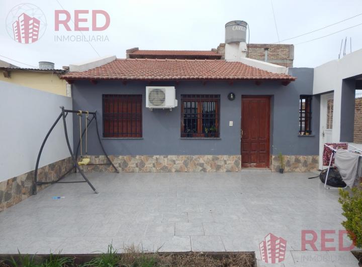 Casa · 215m² · 7 Ambientes · 1 Cochera