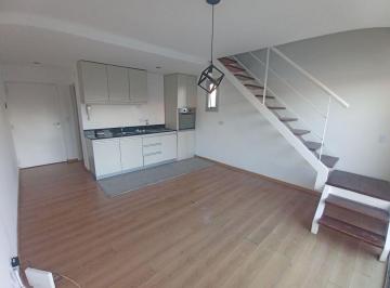 Departamento de 2 ambientes, Balvanera · Espectacular Triplex con Cochera