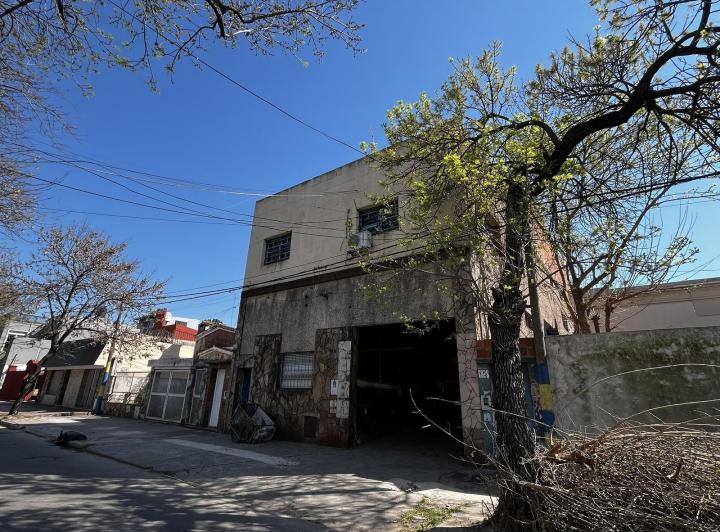 Bodega-Galpón · 650m²