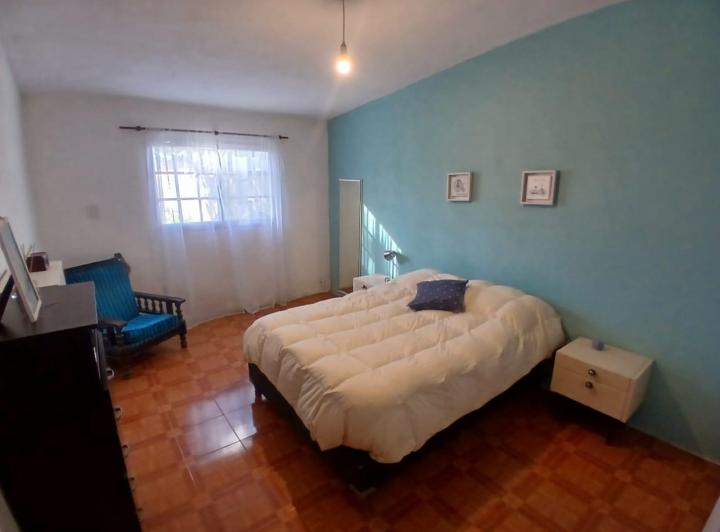 Casa · 90m² · 5 Ambientes · 1 Cochera