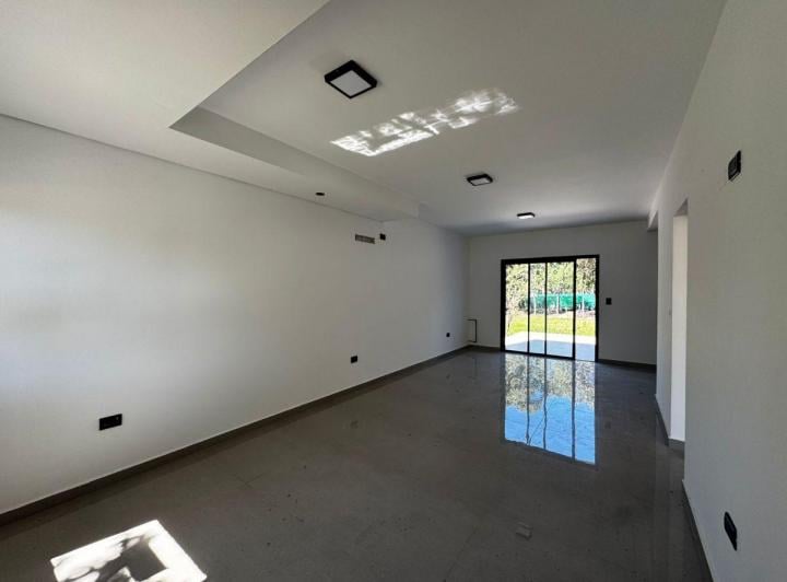 Casa · 130m² · 6 Ambientes · 1 Cochera