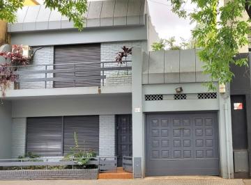 Casa de 4 ambientes, Colegiales · Colegiales: 4 Amb. Casa Impecable con Jardín Delgado 900