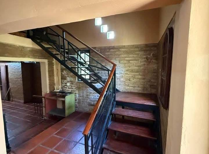Casa · 150m² · 4 Ambientes · 2 Cocheras