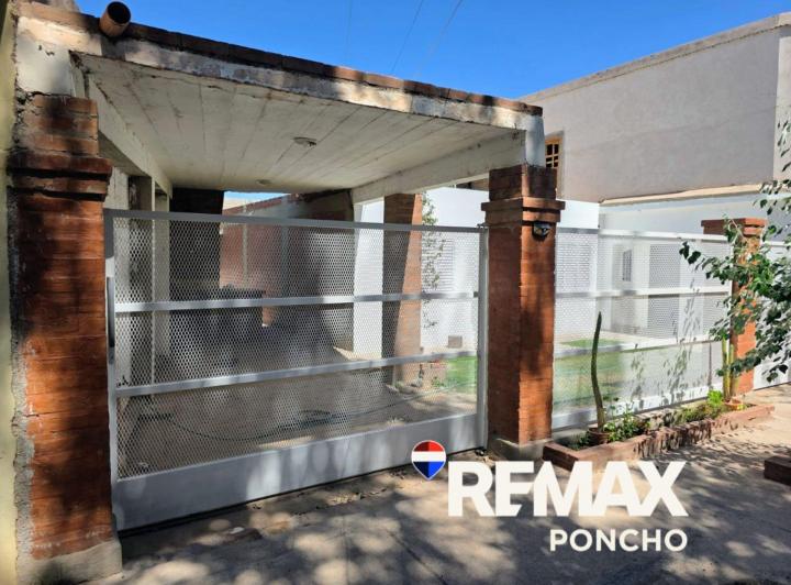 Casa · 225m² · 6 Ambientes · 1 Cochera