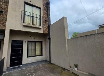 PH · 40m² · 3 Ambientes · 1 Cochera · Duplex en Alquiler de 3 Ambientes en Ituzaingo