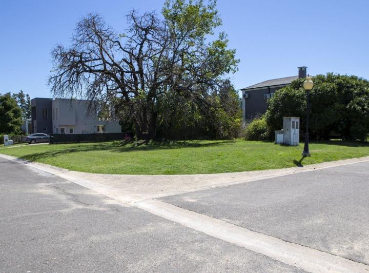 Terreno · 645m²