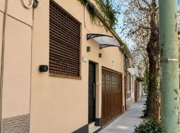 PH de 5 ambientes, Saavedra · Venta - Casa PH Al Frente con Terrazas & Cochera - Saavedra