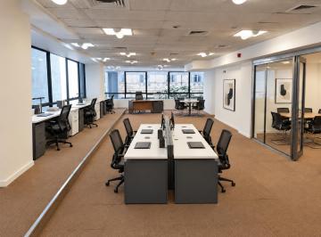 Oficina comercial · 280m² · 2 Cocheras · Alquiler de Oficina Corporativa en Piso 1 de 280 m² con Patio Propio y 2 Cocheras en Microcentro