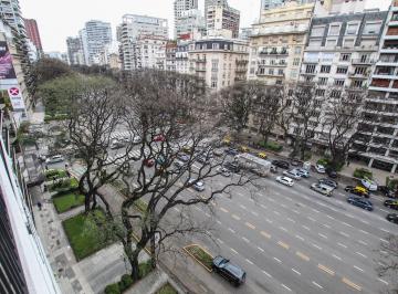 Departamento · 161m² · 4 Ambientes · 1 Cochera · Departamento en Alquiler de 4 Ambientes con Dependencia en Palermo Chico con Cochera, Amoblado!