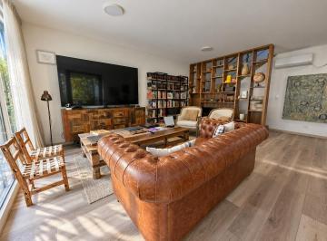 Casa · 206m² · 4 Ambientes · 2 Cocheras · Casa Estilo Tríplex, Barrio Cerrado Eucalis en La Horqueta